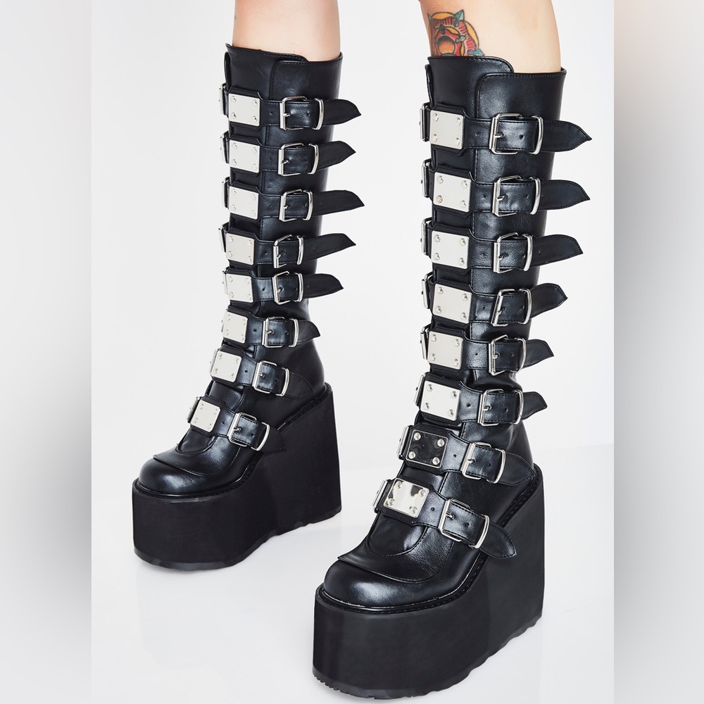 Demonia Swing-815/Trinity Boots